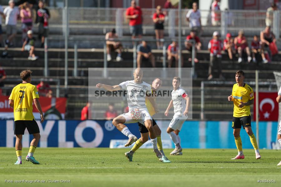 AKON Arena, Würzburg, 07.09.2024, sport, action, BFV, Fussball, 8. Spieltag, Regionalliga Bayern, BAY, FWK, SpVgg Bayreuth, FC Würzburger Kickers - Bild-ID: 2434656