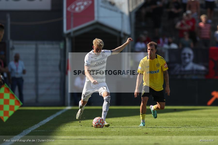 AKON Arena, Würzburg, 07.09.2024, sport, action, BFV, Fussball, 8. Spieltag, Regionalliga Bayern, BAY, FWK, SpVgg Bayreuth, FC Würzburger Kickers - Bild-ID: 2434659