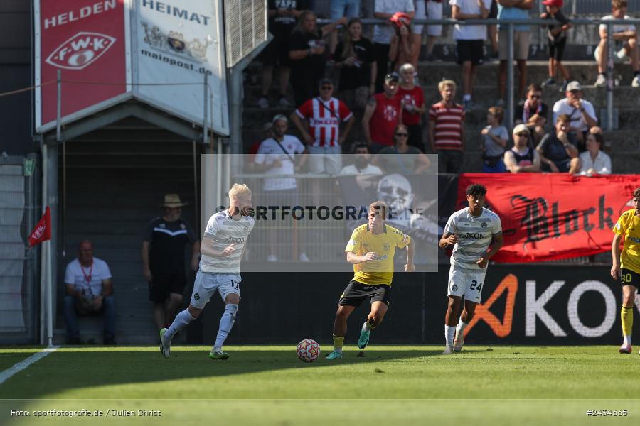 AKON Arena, Würzburg, 07.09.2024, sport, action, BFV, Fussball, 8. Spieltag, Regionalliga Bayern, BAY, FWK, SpVgg Bayreuth, FC Würzburger Kickers - Bild-ID: 2434665