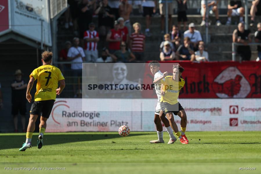 AKON Arena, Würzburg, 07.09.2024, sport, action, BFV, Fussball, 8. Spieltag, Regionalliga Bayern, BAY, FWK, SpVgg Bayreuth, FC Würzburger Kickers - Bild-ID: 2434669