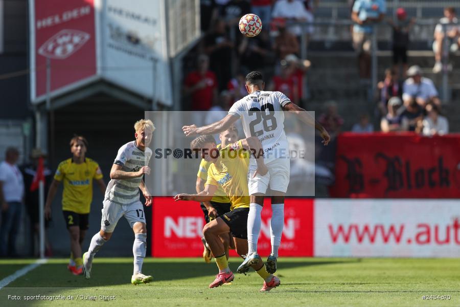 AKON Arena, Würzburg, 07.09.2024, sport, action, BFV, Fussball, 8. Spieltag, Regionalliga Bayern, BAY, FWK, SpVgg Bayreuth, FC Würzburger Kickers - Bild-ID: 2434670