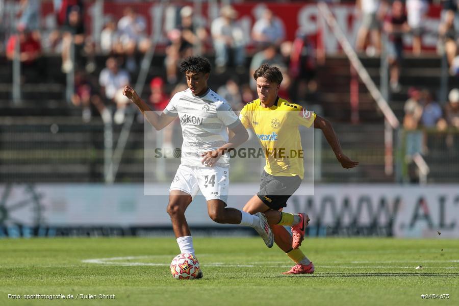AKON Arena, Würzburg, 07.09.2024, sport, action, BFV, Fussball, 8. Spieltag, Regionalliga Bayern, BAY, FWK, SpVgg Bayreuth, FC Würzburger Kickers - Bild-ID: 2434673