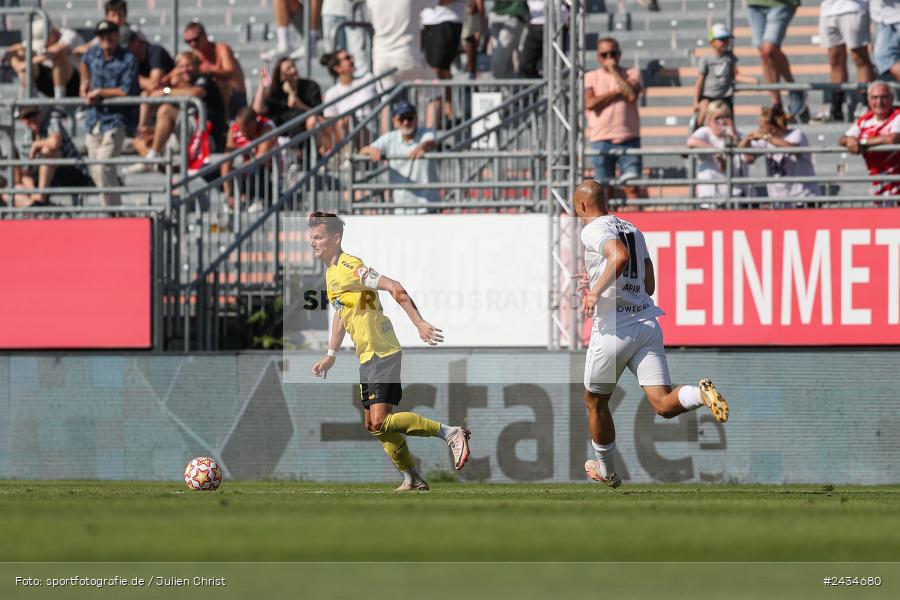 AKON Arena, Würzburg, 07.09.2024, sport, action, BFV, Fussball, 8. Spieltag, Regionalliga Bayern, BAY, FWK, SpVgg Bayreuth, FC Würzburger Kickers - Bild-ID: 2434680