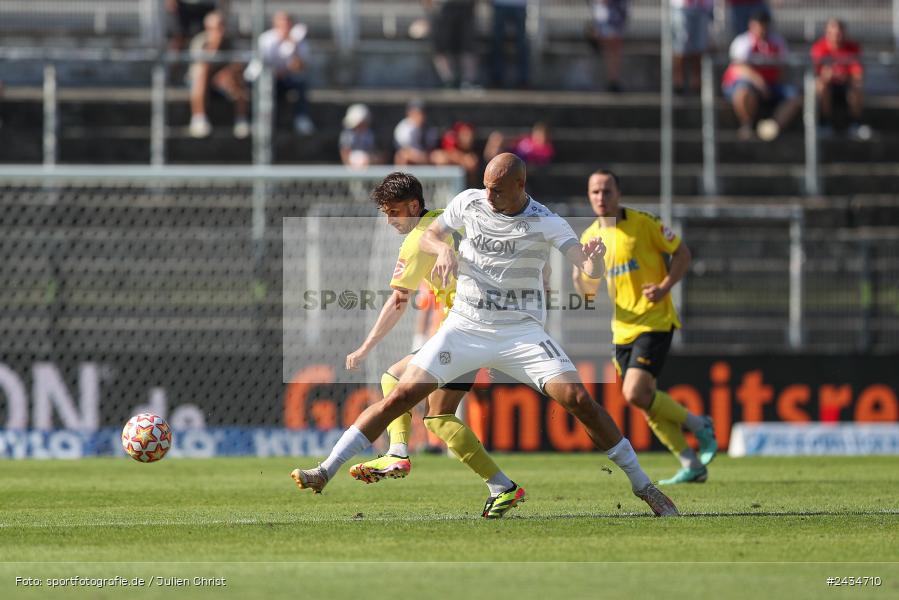 AKON Arena, Würzburg, 07.09.2024, sport, action, BFV, Fussball, 8. Spieltag, Regionalliga Bayern, BAY, FWK, SpVgg Bayreuth, FC Würzburger Kickers - Bild-ID: 2434710