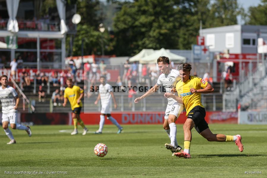 AKON Arena, Würzburg, 07.09.2024, sport, action, BFV, Fussball, 8. Spieltag, Regionalliga Bayern, BAY, FWK, SpVgg Bayreuth, FC Würzburger Kickers - Bild-ID: 2434744