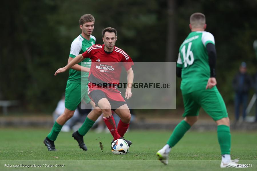 Sportgelände, Thüngersheim, 11.09.2024, sport, action, BFV, Fussball, 8. Spieltag, Kreisliga Würzburg Gr. 2, FVSHR, FVT, FV Steinfeld/Hausen-Rohrbach, FV Thüngersheim - Bild-ID: 2435271