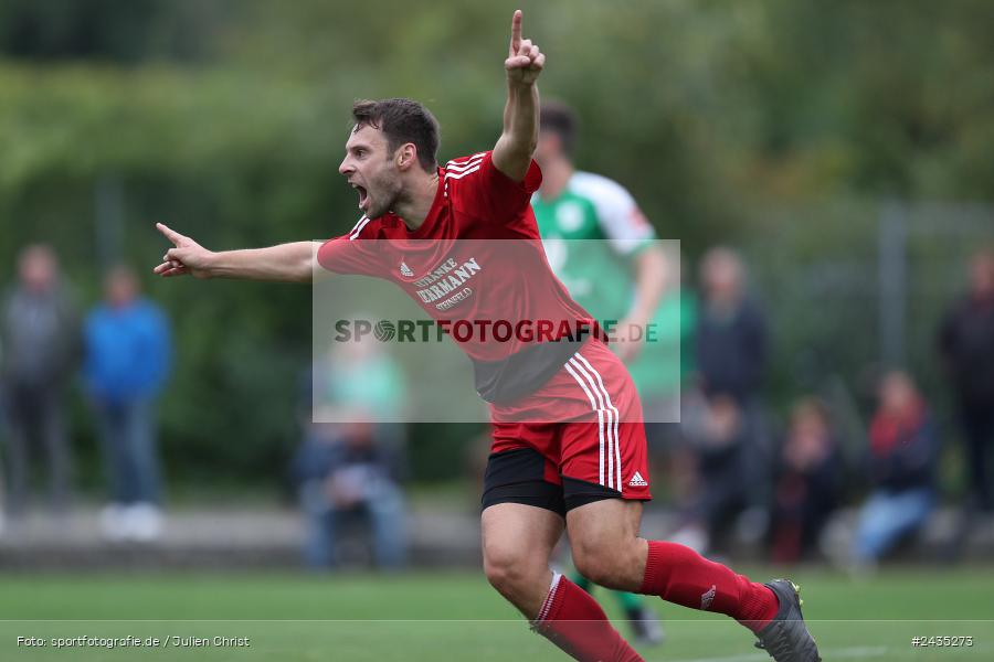 Sportgelände, Thüngersheim, 11.09.2024, sport, action, BFV, Fussball, 8. Spieltag, Kreisliga Würzburg Gr. 2, FVSHR, FVT, FV Steinfeld/Hausen-Rohrbach, FV Thüngersheim - Bild-ID: 2435273