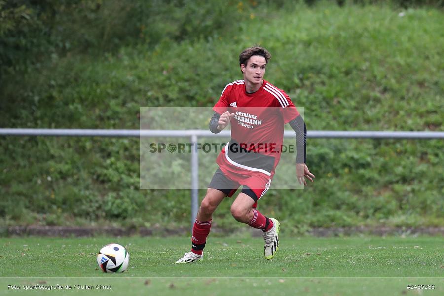 Sportgelände, Thüngersheim, 11.09.2024, sport, action, BFV, Fussball, 8. Spieltag, Kreisliga Würzburg Gr. 2, FVSHR, FVT, FV Steinfeld/Hausen-Rohrbach, FV Thüngersheim - Bild-ID: 2435283