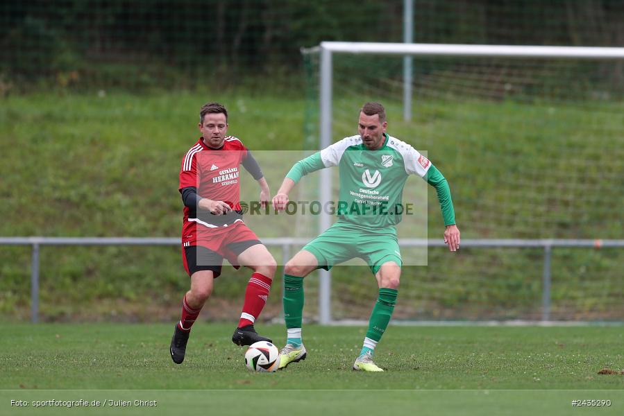 Sportgelände, Thüngersheim, 11.09.2024, sport, action, BFV, Fussball, 8. Spieltag, Kreisliga Würzburg Gr. 2, FVSHR, FVT, FV Steinfeld/Hausen-Rohrbach, FV Thüngersheim - Bild-ID: 2435290