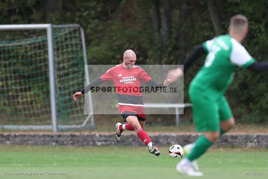 Sportgelände, Thüngersheim, 11.09.2024, sport, action, BFV, Fussball, 8. Spieltag, Kreisliga Würzburg Gr. 2, FVSHR, FVT, FV Steinfeld/Hausen-Rohrbach, FV Thüngersheim - Bild-ID: 2435300