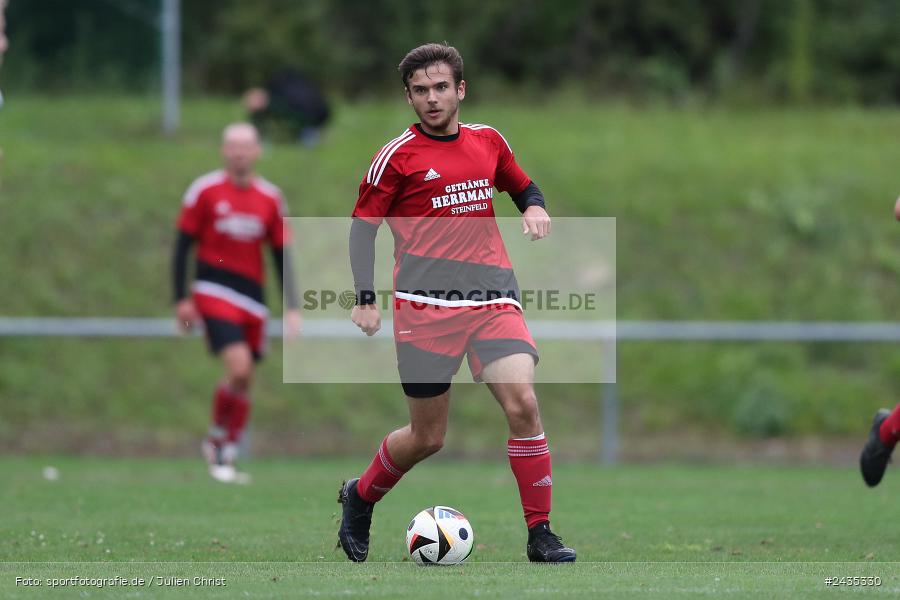 Sportgelände, Thüngersheim, 11.09.2024, sport, action, BFV, Fussball, 8. Spieltag, Kreisliga Würzburg Gr. 2, FVSHR, FVT, FV Steinfeld/Hausen-Rohrbach, FV Thüngersheim - Bild-ID: 2435330