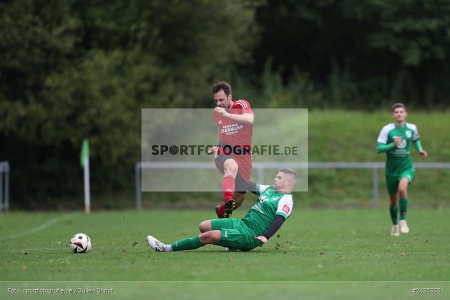 Sportgelände, Thüngersheim, 11.09.2024, sport, action, BFV, Fussball, 8. Spieltag, Kreisliga Würzburg Gr. 2, FVSHR, FVT, FV Steinfeld/Hausen-Rohrbach, FV Thüngersheim - Bild-ID: 2435335