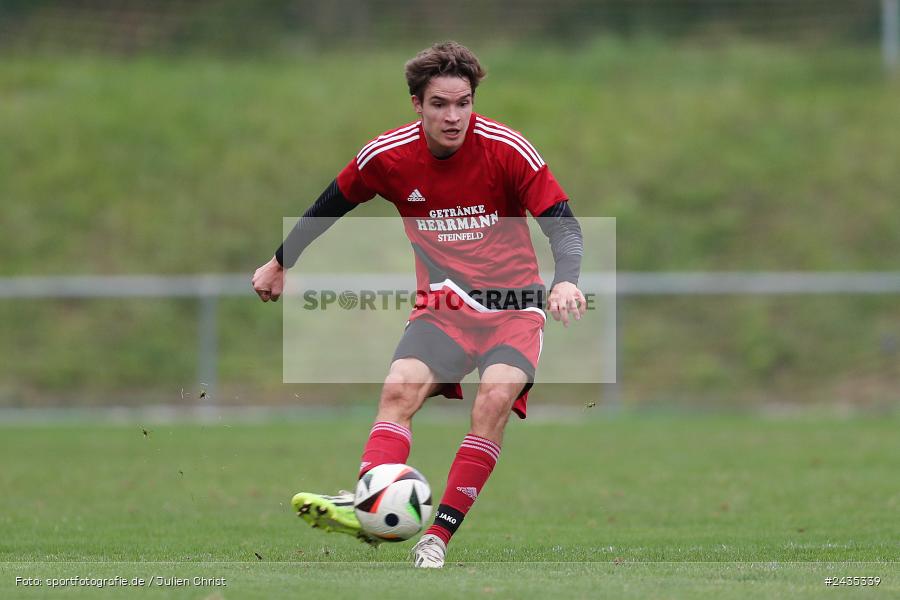 Sportgelände, Thüngersheim, 11.09.2024, sport, action, BFV, Fussball, 8. Spieltag, Kreisliga Würzburg Gr. 2, FVSHR, FVT, FV Steinfeld/Hausen-Rohrbach, FV Thüngersheim - Bild-ID: 2435339