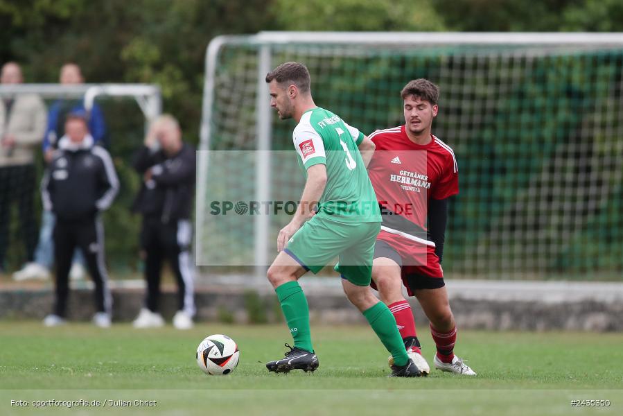 Sportgelände, Thüngersheim, 11.09.2024, sport, action, BFV, Fussball, 8. Spieltag, Kreisliga Würzburg Gr. 2, FVSHR, FVT, FV Steinfeld/Hausen-Rohrbach, FV Thüngersheim - Bild-ID: 2435350