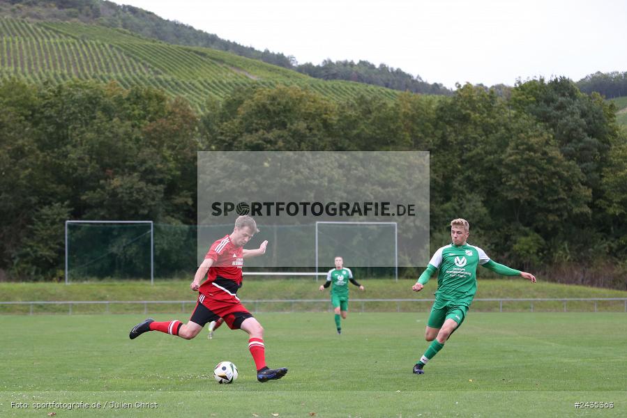 Sportgelände, Thüngersheim, 11.09.2024, sport, action, BFV, Fussball, 8. Spieltag, Kreisliga Würzburg Gr. 2, FVSHR, FVT, FV Steinfeld/Hausen-Rohrbach, FV Thüngersheim - Bild-ID: 2435363