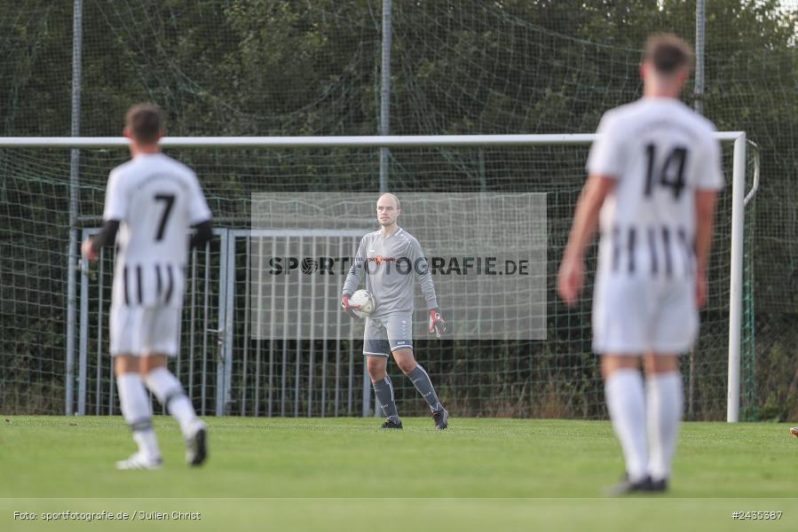 Sportgelände, Wiesenfeld, 12.09.2024, sport, action, BFV, Fussball, 8. Spieltag, Kreisklasse Würzburg Gr. 3, SVSS, FCWH, SV Sendelbach-Steinbach, FC Wiesenfeld-Halsbach - Bild-ID: 2435387 Sportgelände, Wiesenfeld, 12.09.2024, sport, action, BFV, Fussball, 8. Spieltag, Kreisklasse Würzburg Gr. 3, SVSS, FCWH, SV Sendelbach-Steinbach, FC Wiesenfeld-Halsbach - Bild-ID: 2435387