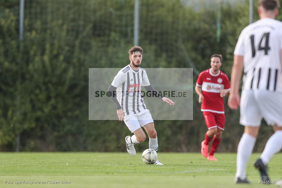 Sportgelände, Wiesenfeld, 12.09.2024, sport, action, BFV, Fussball, 8. Spieltag, Kreisklasse Würzburg Gr. 3, SVSS, FCWH, SV Sendelbach-Steinbach, FC Wiesenfeld-Halsbach - Bild-ID: 2435467