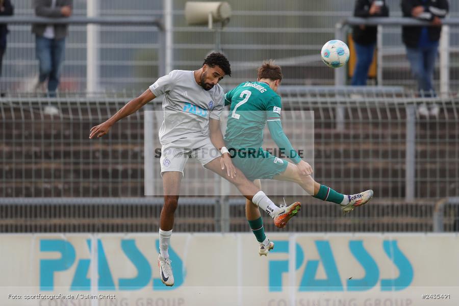 Stadion am Schönbusch, Aschaffenburg, 13.09.2024, sport, action, BFV, Fussball, 9. Spieltag, Regionalliga Bayern, FCA, SVA, FC Augsburg II, SV Viktoria Aschaffenburg - Bild-ID: 2435491