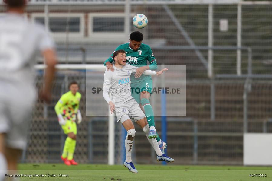 Stadion am Schönbusch, Aschaffenburg, 13.09.2024, sport, action, BFV, Fussball, 9. Spieltag, Regionalliga Bayern, FCA, SVA, FC Augsburg II, SV Viktoria Aschaffenburg - Bild-ID: 2435502