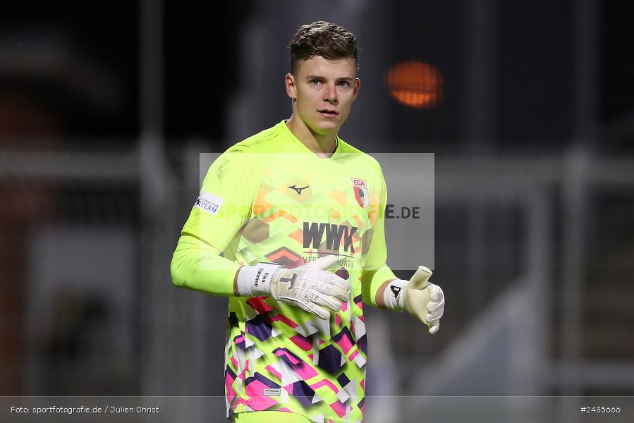 Stadion am Schönbusch, Aschaffenburg, 13.09.2024, sport, action, BFV, Fussball, 9. Spieltag, Regionalliga Bayern, FCA, SVA, FC Augsburg II, SV Viktoria Aschaffenburg - Bild-ID: 2435666