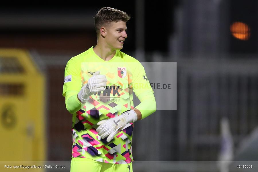 Stadion am Schönbusch, Aschaffenburg, 13.09.2024, sport, action, BFV, Fussball, 9. Spieltag, Regionalliga Bayern, FCA, SVA, FC Augsburg II, SV Viktoria Aschaffenburg - Bild-ID: 2435668
