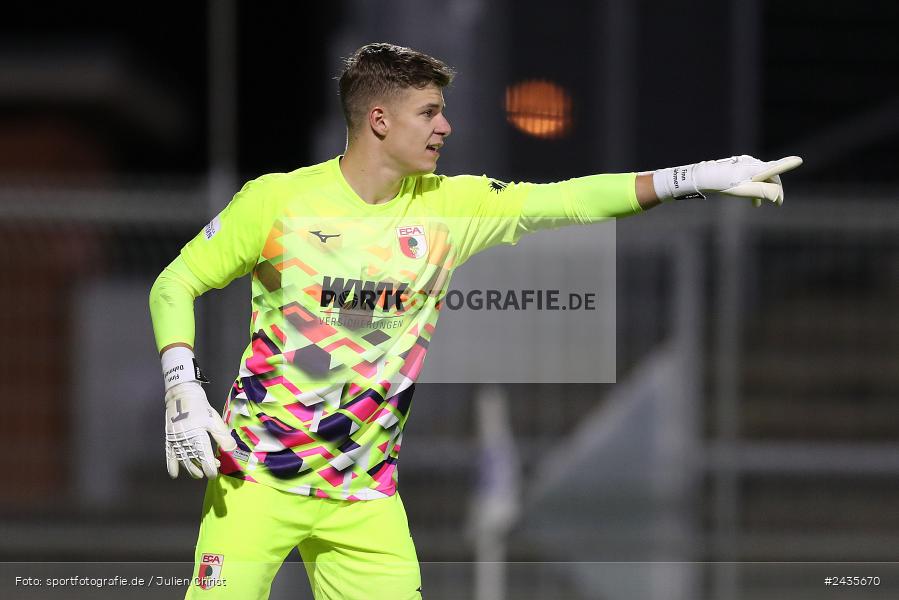 Stadion am Schönbusch, Aschaffenburg, 13.09.2024, sport, action, BFV, Fussball, 9. Spieltag, Regionalliga Bayern, FCA, SVA, FC Augsburg II, SV Viktoria Aschaffenburg - Bild-ID: 2435670