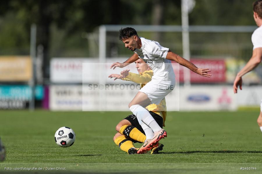 Fundamentum Sportpark, Karlburg, 14.09.2024, sport, action, BFV, Fussball, 11. Spieltag, Bayernliga Nord, HOF, TSV, SpVgg Bayern Hof, TSV Karlburg - Bild-ID: 2435794