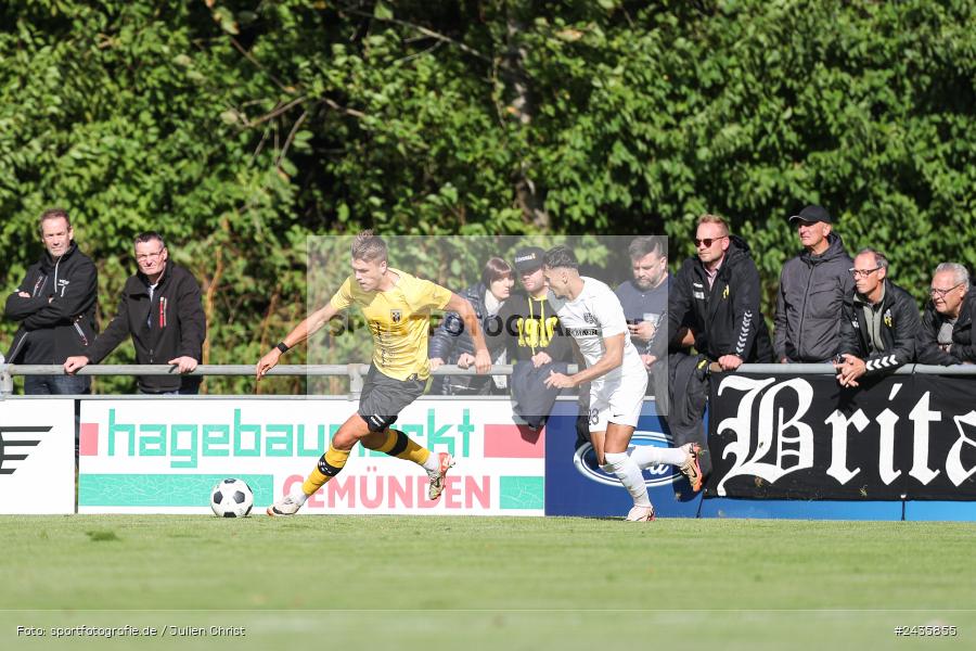 Fundamentum Sportpark, Karlburg, 14.09.2024, sport, action, BFV, Fussball, 11. Spieltag, Bayernliga Nord, HOF, TSV, SpVgg Bayern Hof, TSV Karlburg - Bild-ID: 2435855