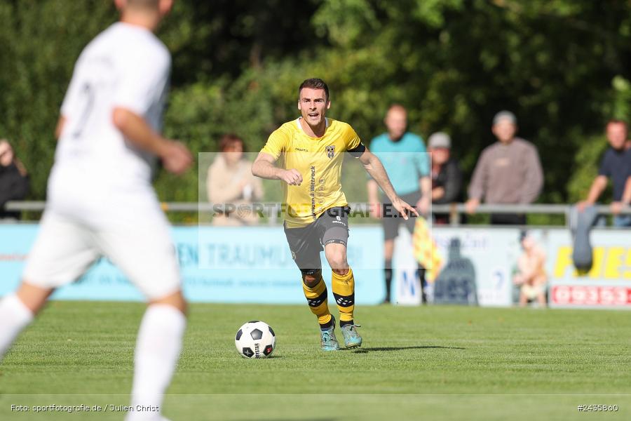 Fundamentum Sportpark, Karlburg, 14.09.2024, sport, action, BFV, Fussball, 11. Spieltag, Bayernliga Nord, HOF, TSV, SpVgg Bayern Hof, TSV Karlburg - Bild-ID: 2435860