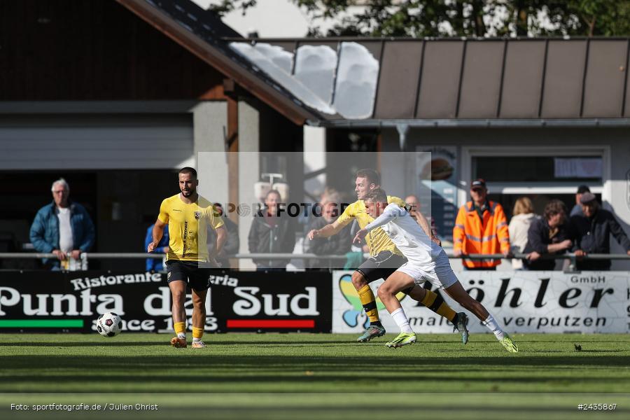 Fundamentum Sportpark, Karlburg, 14.09.2024, sport, action, BFV, Fussball, 11. Spieltag, Bayernliga Nord, HOF, TSV, SpVgg Bayern Hof, TSV Karlburg - Bild-ID: 2435867