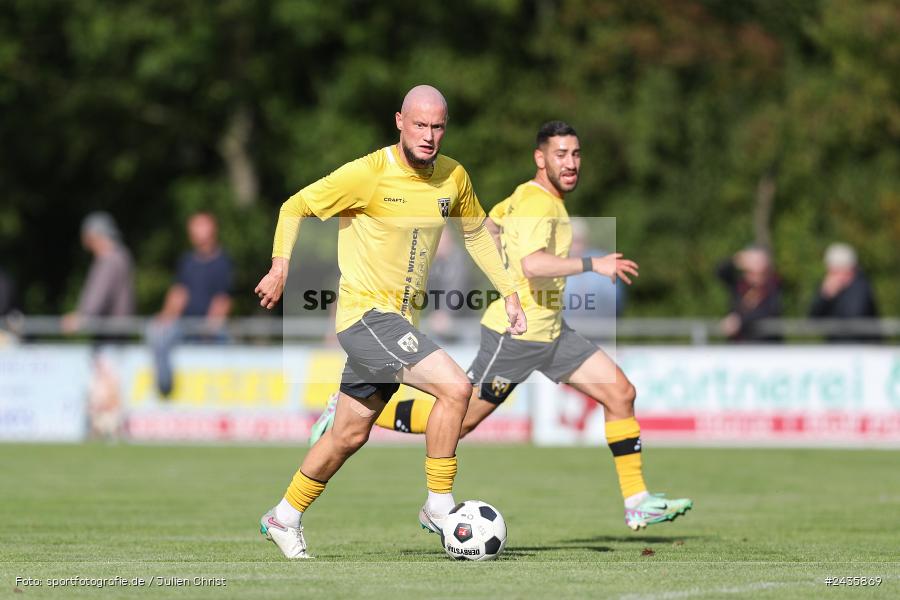 Fundamentum Sportpark, Karlburg, 14.09.2024, sport, action, BFV, Fussball, 11. Spieltag, Bayernliga Nord, HOF, TSV, SpVgg Bayern Hof, TSV Karlburg - Bild-ID: 2435869