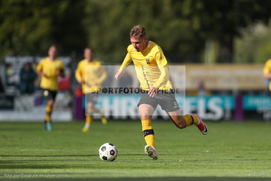 Fundamentum Sportpark, Karlburg, 14.09.2024, sport, action, BFV, Fussball, 11. Spieltag, Bayernliga Nord, HOF, TSV, SpVgg Bayern Hof, TSV Karlburg - Bild-ID: 2435915 Fundamentum Sportpark, Karlburg, 14.09.2024, sport, action, BFV, Fussball, 11. Spieltag, Bayernliga Nord, HOF, TSV, SpVgg Bayern Hof, TSV Karlburg - Bild-ID: 2435915