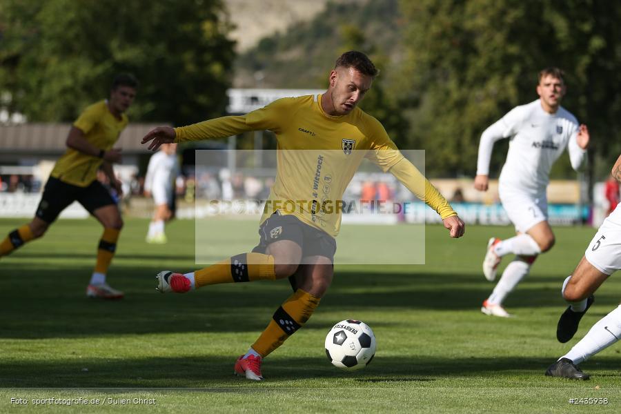 Fundamentum Sportpark, Karlburg, 14.09.2024, sport, action, BFV, Fussball, 11. Spieltag, Bayernliga Nord, HOF, TSV, SpVgg Bayern Hof, TSV Karlburg - Bild-ID: 2435938 Fundamentum Sportpark, Karlburg, 14.09.2024, sport, action, BFV, Fussball, 11. Spieltag, Bayernliga Nord, HOF, TSV, SpVgg Bayern Hof, TSV Karlburg - Bild-ID: 2435938