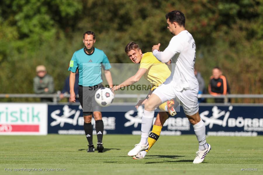 Fundamentum Sportpark, Karlburg, 14.09.2024, sport, action, BFV, Fussball, 11. Spieltag, Bayernliga Nord, HOF, TSV, SpVgg Bayern Hof, TSV Karlburg - Bild-ID: 2435962