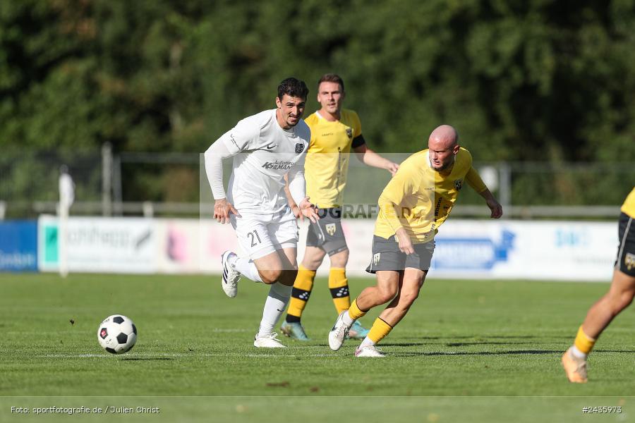 Fundamentum Sportpark, Karlburg, 14.09.2024, sport, action, BFV, Fussball, 11. Spieltag, Bayernliga Nord, HOF, TSV, SpVgg Bayern Hof, TSV Karlburg - Bild-ID: 2435973