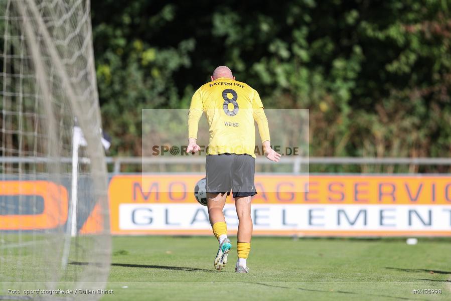 Fundamentum Sportpark, Karlburg, 14.09.2024, sport, action, BFV, Fussball, 11. Spieltag, Bayernliga Nord, HOF, TSV, SpVgg Bayern Hof, TSV Karlburg - Bild-ID: 2435998