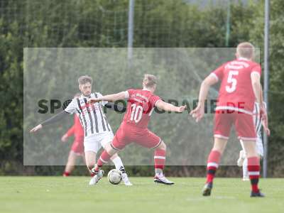 Fotos von FC Wiesenfeld-Halsbach - SV Sendelbach-Steinbach auf sportfotografie.de