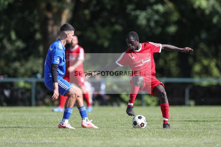 Sportgelände, Karsbach, 15.09.2024, sport, action, BFV, Fussball, 9. Spieltag, Kreisklasse Würzburg Gr. 3, TSV, FCK, TSV Lohr II, SG1 FC Karsbach - Bild-ID: 2436371