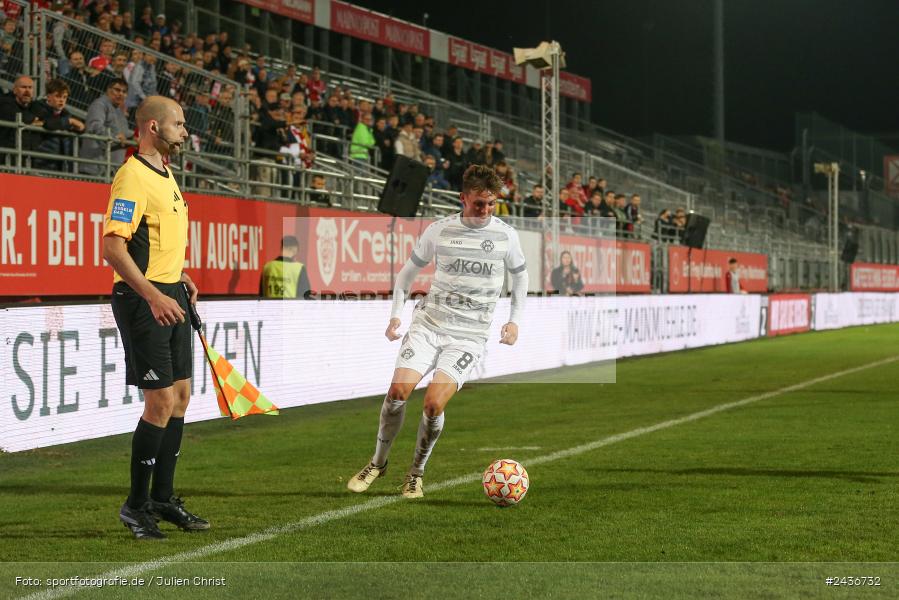 AKON Arena, Würzburg, 17.09.2024, sport, action, BFV, Fussball, 5. Spieltag, Regionalliga Bayern, FCN, FWK, 1. FC Nürnberg II, FC Würzburger Kickers - Bild-ID: 2436732 AKON Arena, Würzburg, 17.09.2024, sport, action, BFV, Fussball, 5. Spieltag, Regionalliga Bayern, FCN, FWK, 1. FC Nürnberg II, FC Würzburger Kickers - Bild-ID: 2436732
