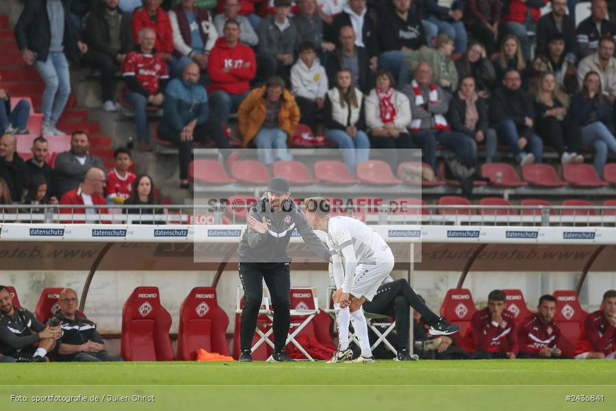 AKON Arena, Würzburg, 17.09.2024, sport, action, BFV, Fussball, 5. Spieltag, Regionalliga Bayern, FCN, FWK, 1. FC Nürnberg II, FC Würzburger Kickers - Bild-ID: 2436841 AKON Arena, Würzburg, 17.09.2024, sport, action, BFV, Fussball, 5. Spieltag, Regionalliga Bayern, FCN, FWK, 1. FC Nürnberg II, FC Würzburger Kickers - Bild-ID: 2436841