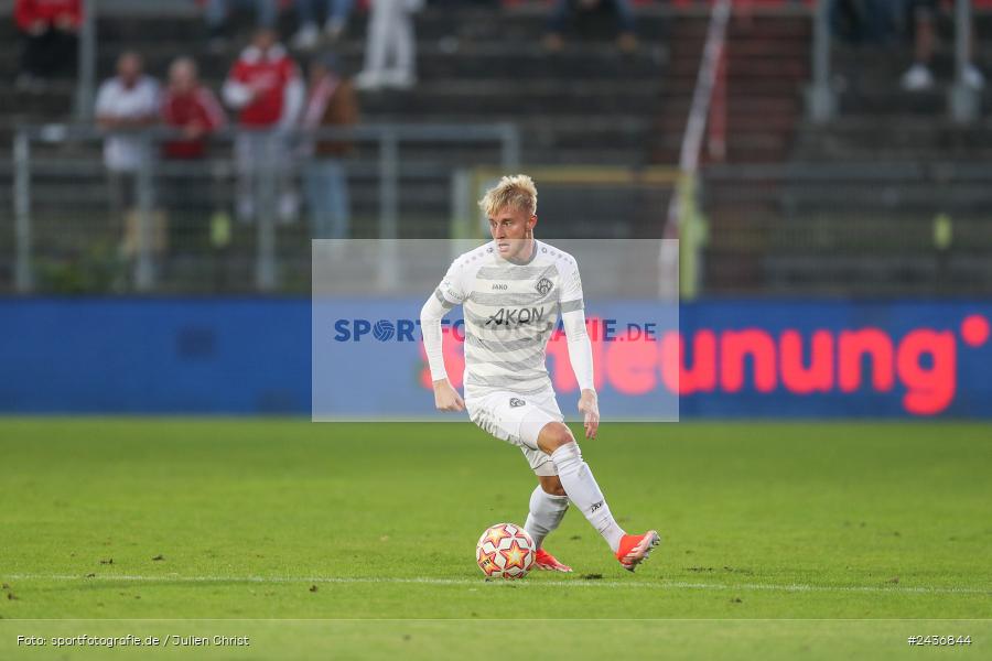 AKON Arena, Würzburg, 17.09.2024, sport, action, BFV, Fussball, 5. Spieltag, Regionalliga Bayern, FCN, FWK, 1. FC Nürnberg II, FC Würzburger Kickers - Bild-ID: 2436844 AKON Arena, Würzburg, 17.09.2024, sport, action, BFV, Fussball, 5. Spieltag, Regionalliga Bayern, FCN, FWK, 1. FC Nürnberg II, FC Würzburger Kickers - Bild-ID: 2436844