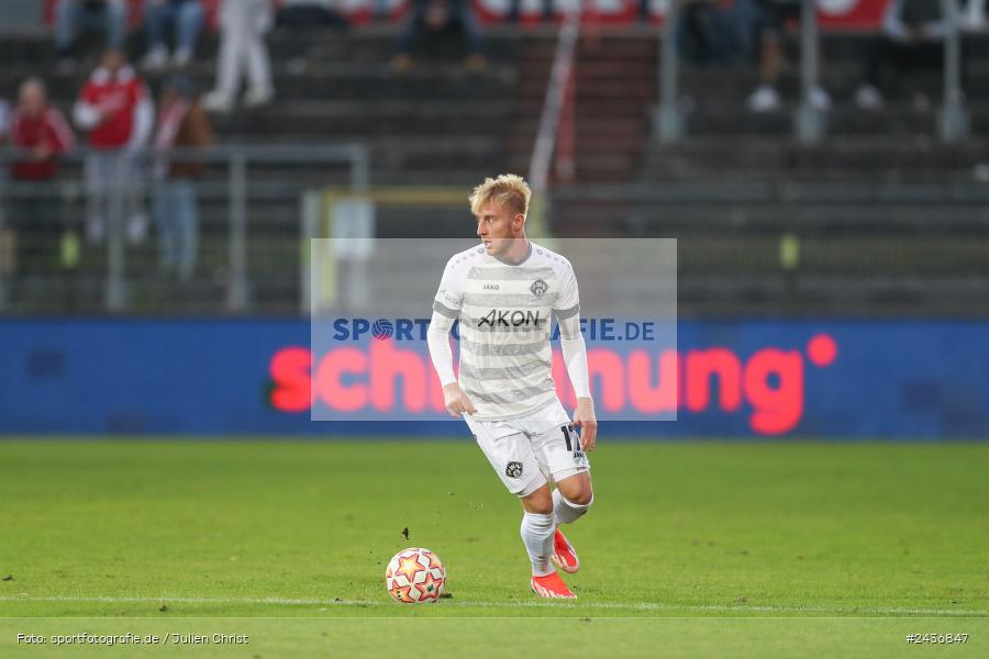 AKON Arena, Würzburg, 17.09.2024, sport, action, BFV, Fussball, 5. Spieltag, Regionalliga Bayern, FCN, FWK, 1. FC Nürnberg II, FC Würzburger Kickers - Bild-ID: 2436847 AKON Arena, Würzburg, 17.09.2024, sport, action, BFV, Fussball, 5. Spieltag, Regionalliga Bayern, FCN, FWK, 1. FC Nürnberg II, FC Würzburger Kickers - Bild-ID: 2436847