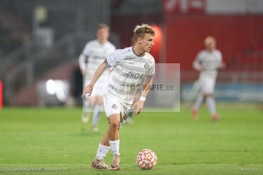 AKON Arena, Würzburg, 17.09.2024, sport, action, BFV, Fussball, 5. Spieltag, Regionalliga Bayern, FCN, FWK, 1. FC Nürnberg II, FC Würzburger Kickers - Bild-ID: 2437036 AKON Arena, Würzburg, 17.09.2024, sport, action, BFV, Fussball, 5. Spieltag, Regionalliga Bayern, FCN, FWK, 1. FC Nürnberg II, FC Würzburger Kickers - Bild-ID: 2437036