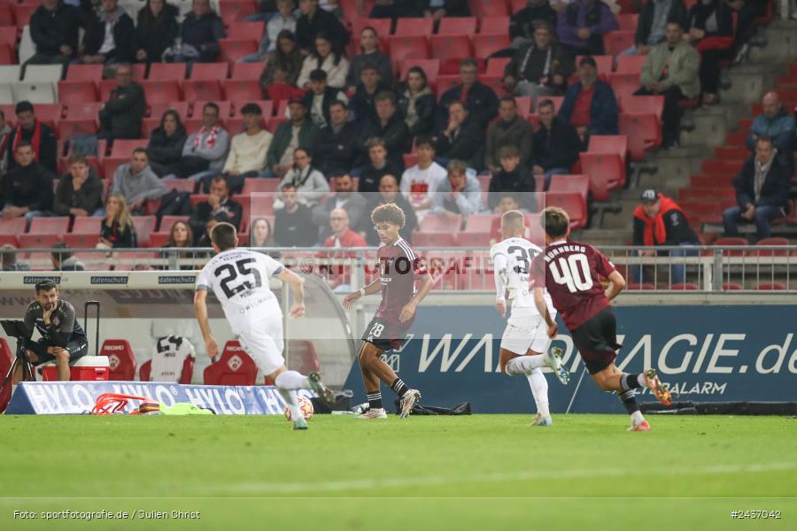 AKON Arena, Würzburg, 17.09.2024, sport, action, BFV, Fussball, 5. Spieltag, Regionalliga Bayern, FCN, FWK, 1. FC Nürnberg II, FC Würzburger Kickers - Bild-ID: 2437042 AKON Arena, Würzburg, 17.09.2024, sport, action, BFV, Fussball, 5. Spieltag, Regionalliga Bayern, FCN, FWK, 1. FC Nürnberg II, FC Würzburger Kickers - Bild-ID: 2437042