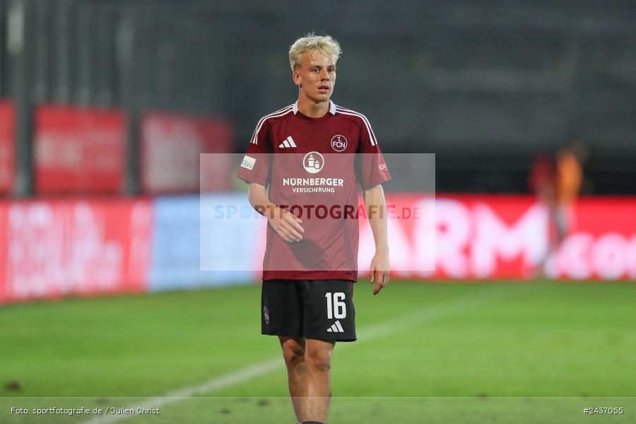 AKON Arena, Würzburg, 17.09.2024, sport, action, BFV, Fussball, 5. Spieltag, Regionalliga Bayern, FCN, FWK, 1. FC Nürnberg II, FC Würzburger Kickers - Bild-ID: 2437055 AKON Arena, Würzburg, 17.09.2024, sport, action, BFV, Fussball, 5. Spieltag, Regionalliga Bayern, FCN, FWK, 1. FC Nürnberg II, FC Würzburger Kickers - Bild-ID: 2437055