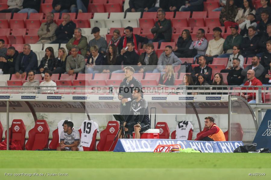 AKON Arena, Würzburg, 17.09.2024, sport, action, BFV, Fussball, 5. Spieltag, Regionalliga Bayern, FCN, FWK, 1. FC Nürnberg II, FC Würzburger Kickers - Bild-ID: 2437099 AKON Arena, Würzburg, 17.09.2024, sport, action, BFV, Fussball, 5. Spieltag, Regionalliga Bayern, FCN, FWK, 1. FC Nürnberg II, FC Würzburger Kickers - Bild-ID: 2437099