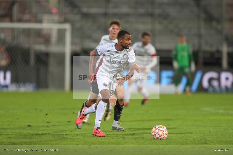 AKON Arena, Würzburg, 17.09.2024, sport, action, BFV, Fussball, 5. Spieltag, Regionalliga Bayern, FCN, FWK, 1. FC Nürnberg II, FC Würzburger Kickers - Bild-ID: 2437147 AKON Arena, Würzburg, 17.09.2024, sport, action, BFV, Fussball, 5. Spieltag, Regionalliga Bayern, FCN, FWK, 1. FC Nürnberg II, FC Würzburger Kickers - Bild-ID: 2437147