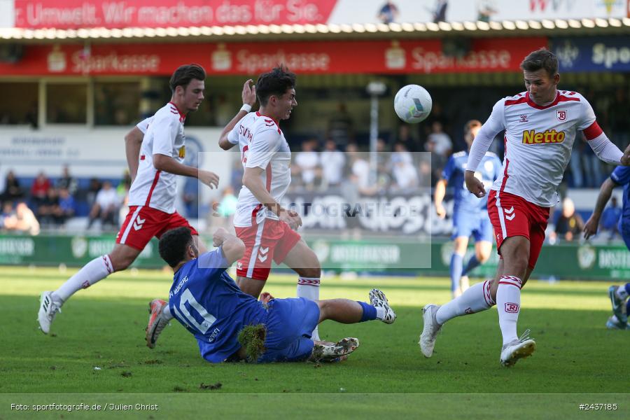 Sepp-Endres-Sportanlage, Würzburg, 18.09.2024, sport, action, BFV, Fussball, 4. Spieltag, Nachholspieltag, Bayernliga Nord, SSV, WFV, SSV Jahn Regensburg II (U21), Würzburger FV 04 - Bild-ID: 2437185
