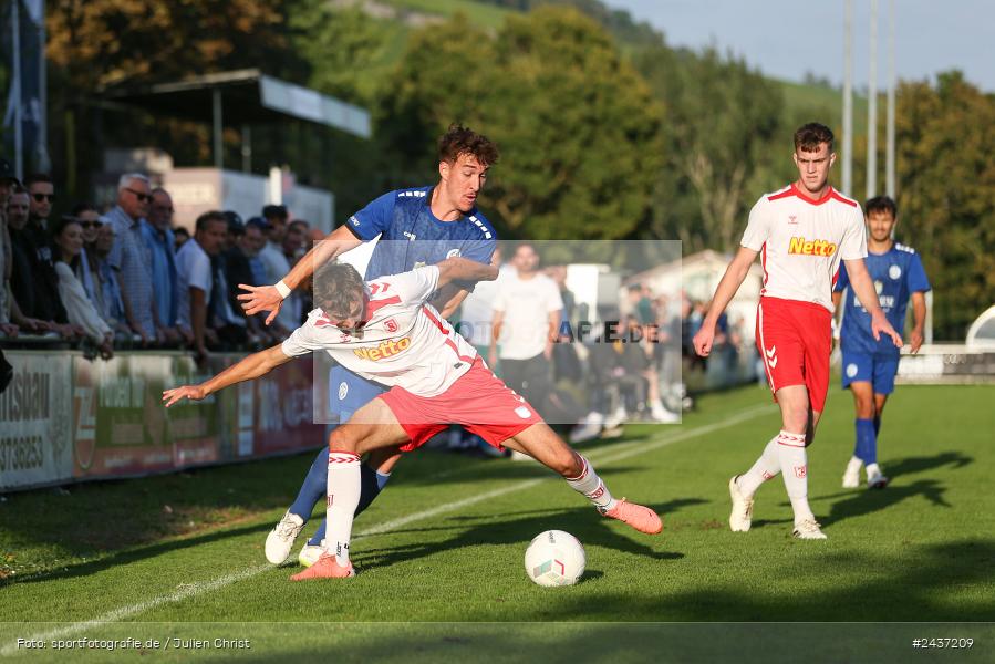 Sepp-Endres-Sportanlage, Würzburg, 18.09.2024, sport, action, BFV, Fussball, 4. Spieltag, Nachholspieltag, Bayernliga Nord, SSV, WFV, SSV Jahn Regensburg II (U21), Würzburger FV 04 - Bild-ID: 2437209