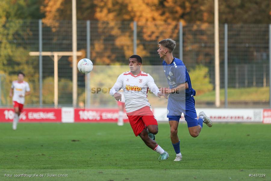 Sepp-Endres-Sportanlage, Würzburg, 18.09.2024, sport, action, BFV, Fussball, 4. Spieltag, Nachholspieltag, Bayernliga Nord, SSV, WFV, SSV Jahn Regensburg II (U21), Würzburger FV 04 - Bild-ID: 2437229